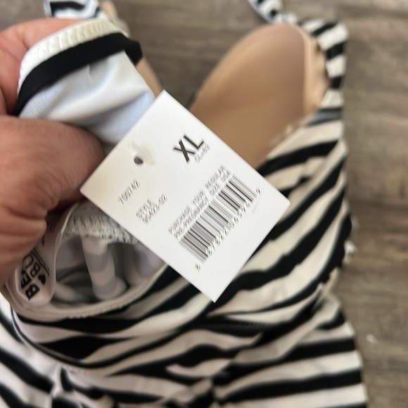 MOTHERHOOD MATERNITY Beach Bump™ Striped Halter One Piece Maternity Swim Sz XL + - Picture 8 of 11